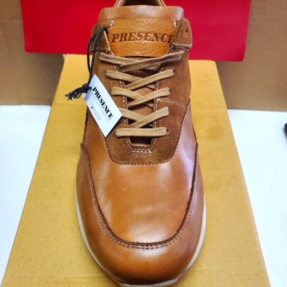 PRESENCE Shoes